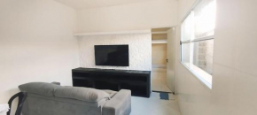 Casa a 5 minutos shopping Serramar
